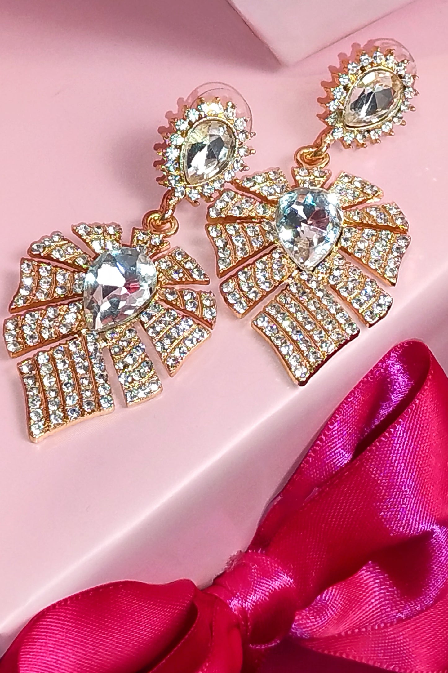 Rhinestone Ovate Leaf Earring